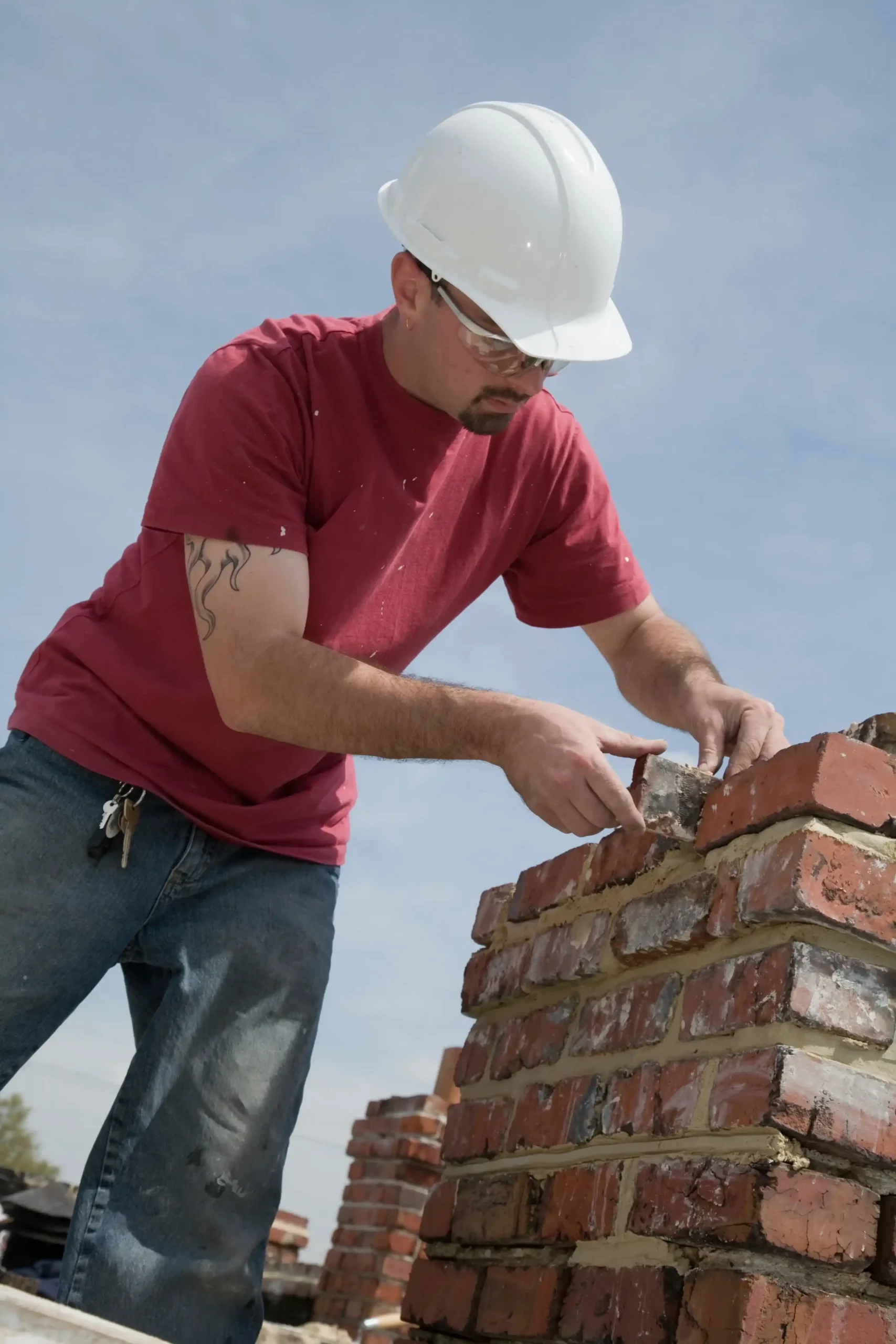 Brick and stone are more than just building materials — they define the character, strength, and value of your property. At Tekno Construction, we provide expert masonry and brickwork services throughout NYC, combining traditional techniques with modern precision to deliver beautiful, long-lasting results for homes, buildings, and commercial properties.