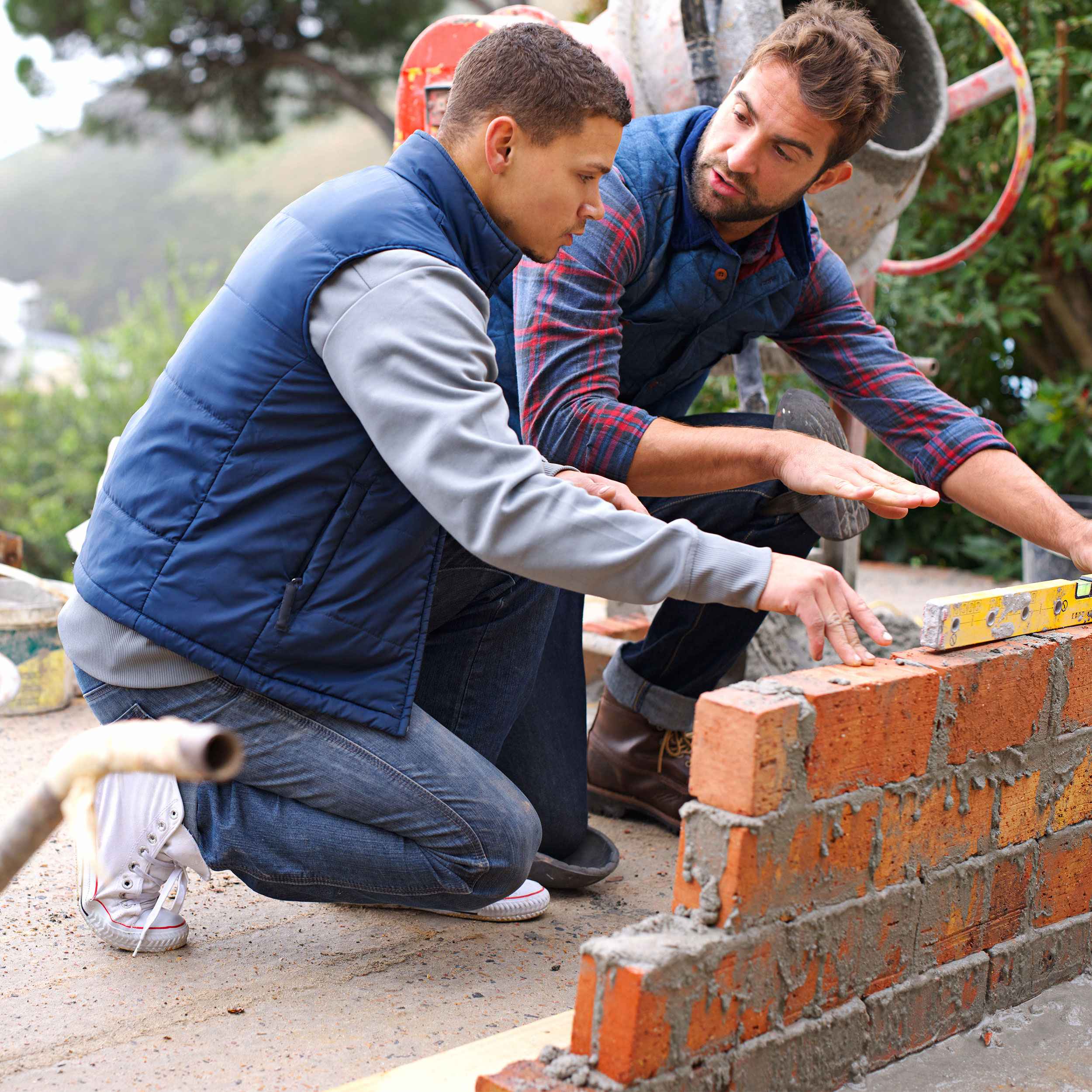 Brick and stone are more than just building materials — they define the character, strength, and value of your property. At Tekno Construction, we provide expert masonry and brickwork services throughout NYC, combining traditional techniques with modern precision to deliver beautiful, long-lasting results for homes, buildings, and commercial properties.