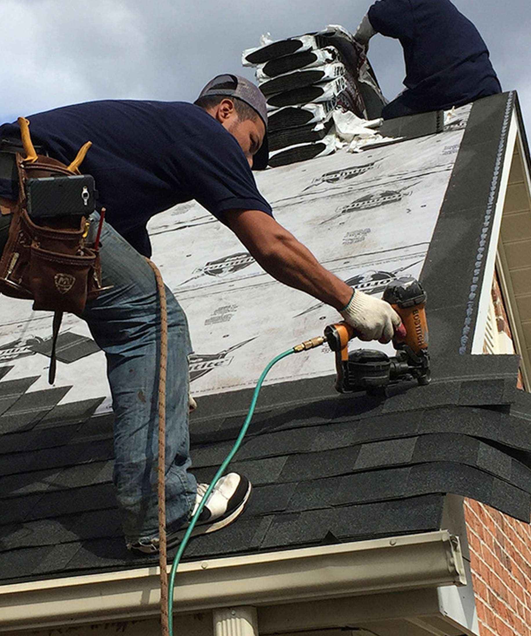 Is your roof showing signs of wear and tear? Whether you're dealing with leaks, damaged shingles, or an aging structure, Tekno Construction provides expert roofing solutions tailored to your property’s needs. Serving all five boroughs of NYC, we offer dependable, high-quality roofing installations, repairs, and replacements — backed by skilled craftsmanship and premium materials.