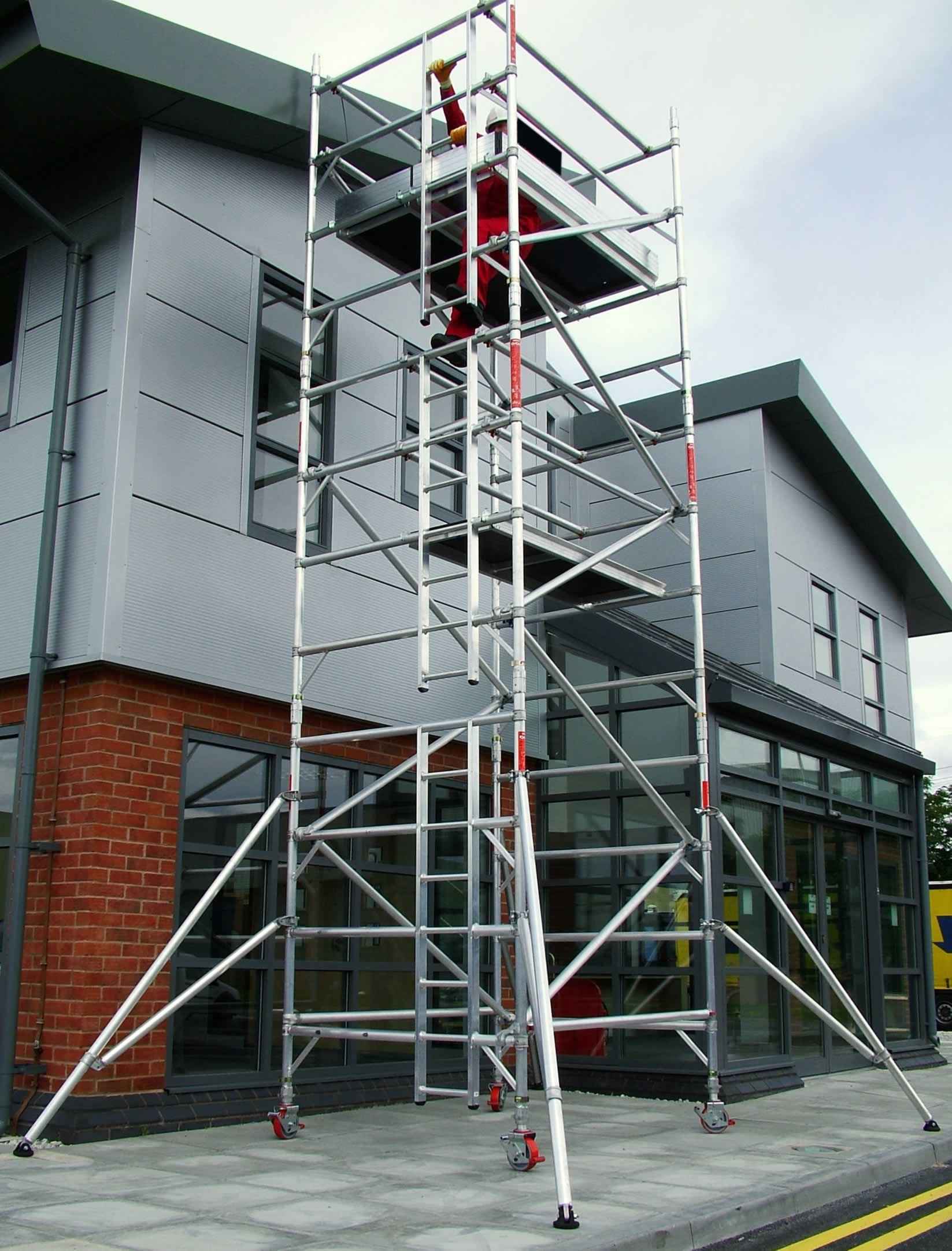Whether you're restoring a facade, repairing a roof, or constructing a new building, scaffolding is the backbone of any safe and successful project. At Tekno Construction, we provide secure, code-compliant scaffolding services throughout NYC — built with precision, maintained with care, and dismantled on time.