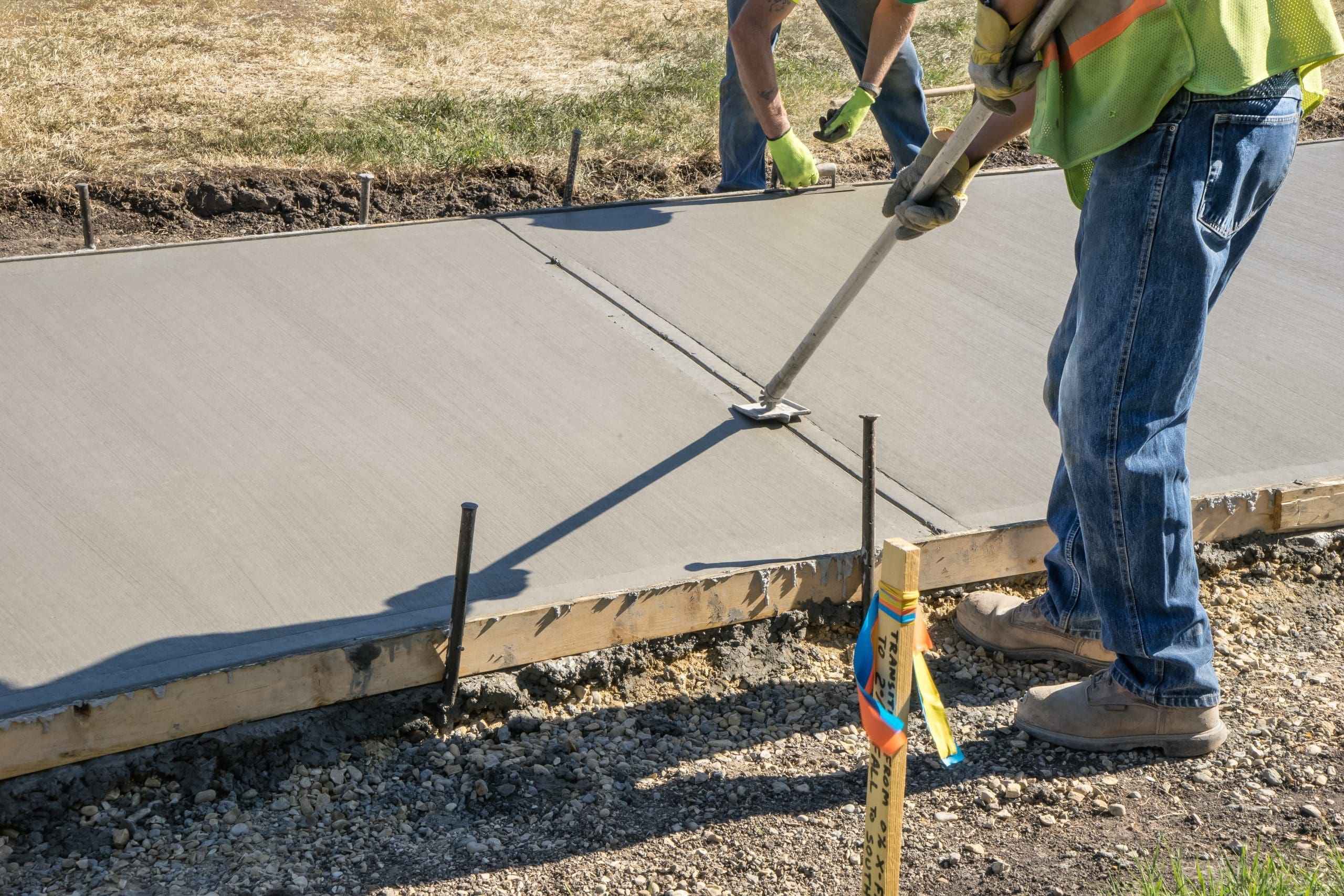 Cracked, uneven, or deteriorating sidewalks aren't just an eyesore — they’re a liability. At Tekno Construction, we specialize in professional sidewalk installation, repair, and replacement services throughout New York City. Whether you're responding to a DOT violation or improving your property's curb appeal, our experienced team delivers reliable, code-compliant concrete work that lasts.