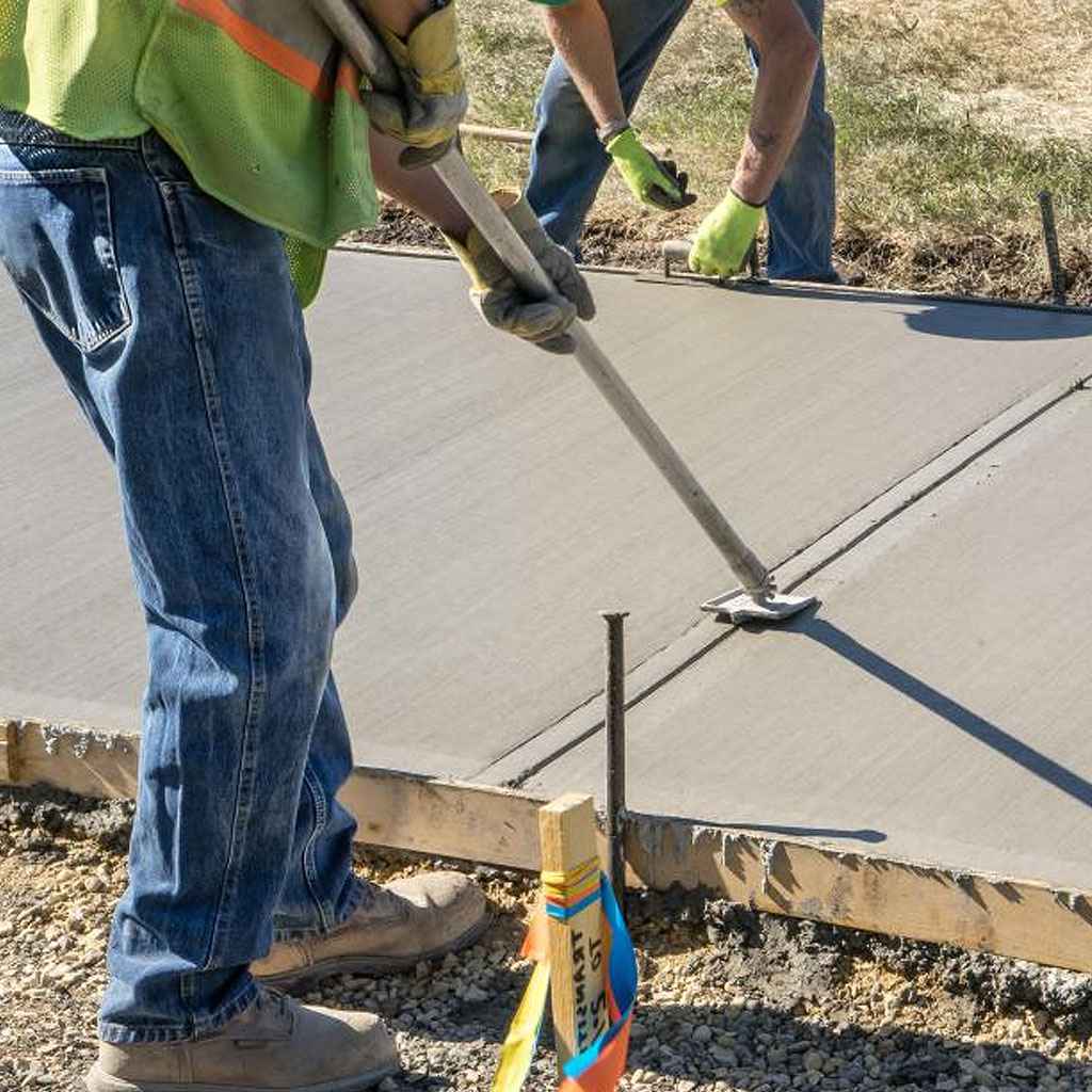Cracked, uneven, or deteriorating sidewalks aren't just an eyesore — they’re a liability. At Tekno Construction, we specialize in professional sidewalk installation, repair, and replacement services throughout New York City. Whether you're responding to a DOT violation or improving your property's curb appeal, our experienced team delivers reliable, code-compliant concrete work that lasts.