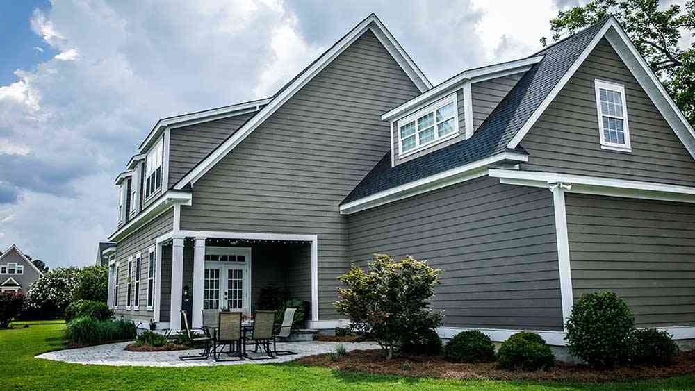 Siding and aluminum capping are essential for protecting your home’s exterior while enhancing its visual appeal. Our siding services offer a variety of materials, colors, and styles to match your home’s architecture and increase energy efficiency. Aluminum capping is applied over wood trim to prevent rot, reduce maintenance, and give a clean, finished look. Together, they shield your property from harsh weather, pests, and wear over time. We provide expert installation and repair services for long-lasting performance and protection. Count on us for quality workmanship that boosts both durability and curb appeal.