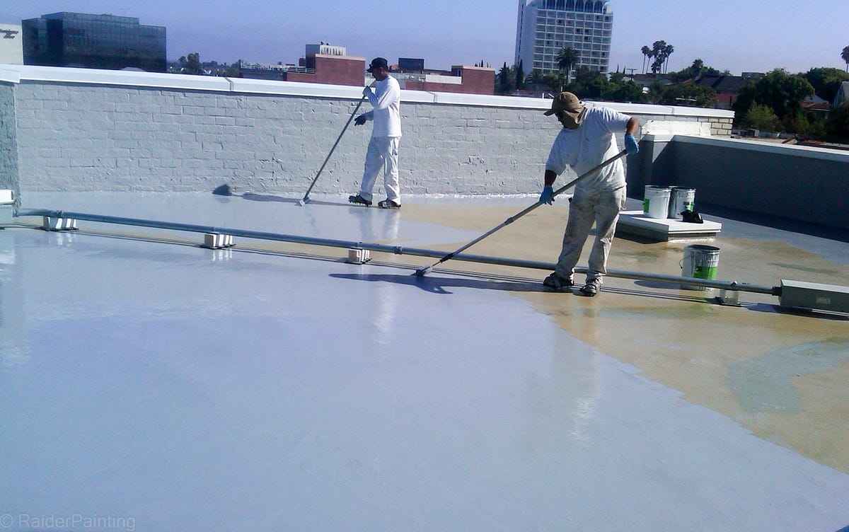 Water infiltration can silently destroy your building’s structure, cause mold growth, and lead to expensive repairs. At Tekno Construction, we provide advanced waterproofing solutions for residential and commercial properties across New York City. Our expert team ensures your foundation, walls, and roofs stay dry, secure, and structurally sound—season after season.