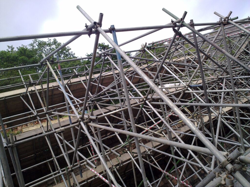 Facing structures, delays, or safety concerns, our Scaffolding Services in Bronx NY deliver solutions. scaffolding contractors Bronx NY handle scaffold installation, rental, erection, and removal for commercial, residential, and construction projects, ensuring safe scaffolding services in Bronx NY every time.